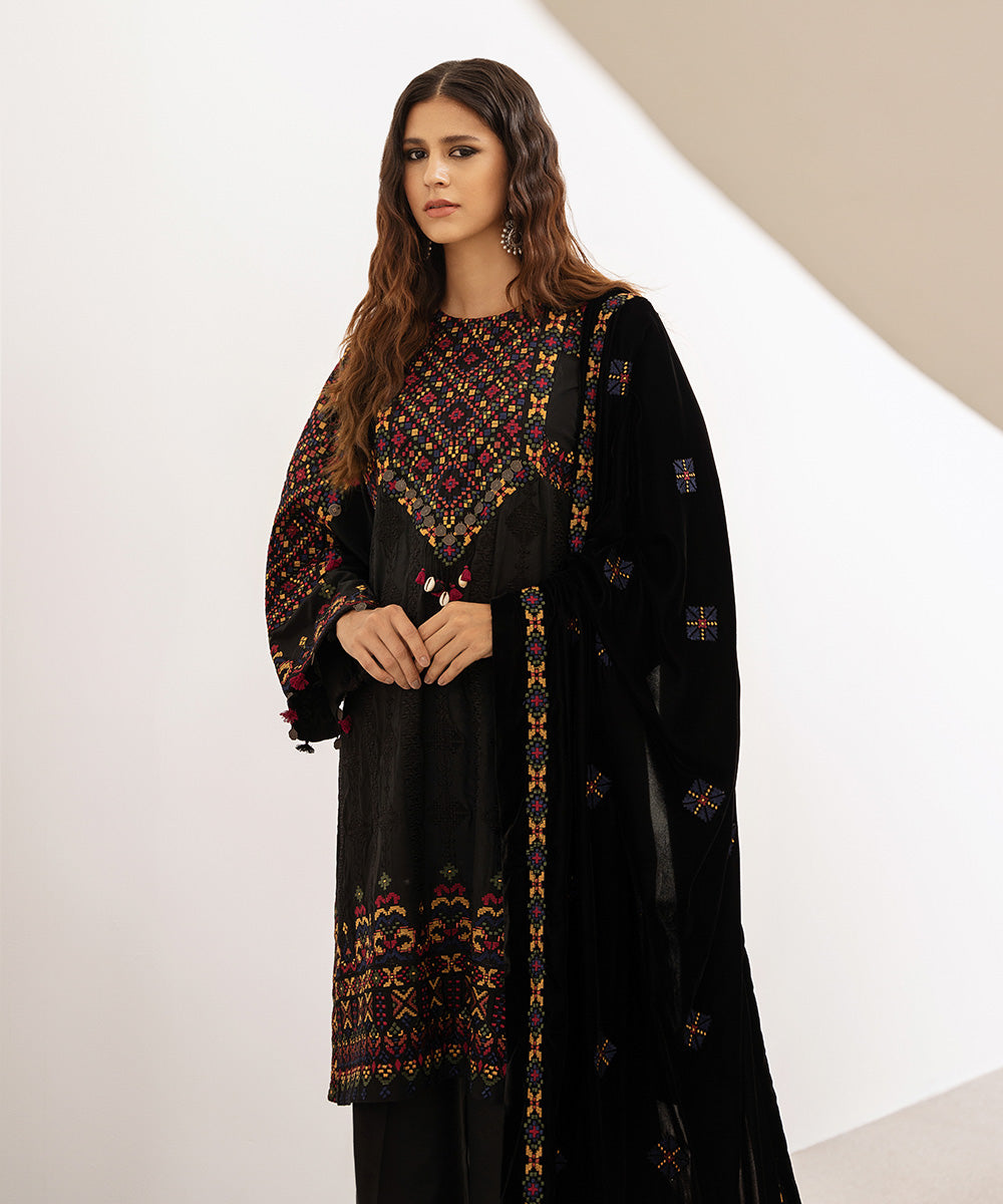 Sapphire Festive Unstitched Collection | 0U2TELX24V63 - Image 4