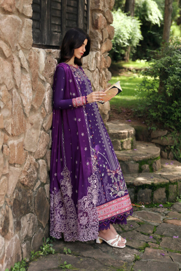 Alternative view of Qalamkar Qlinekari Linen   | LM-15