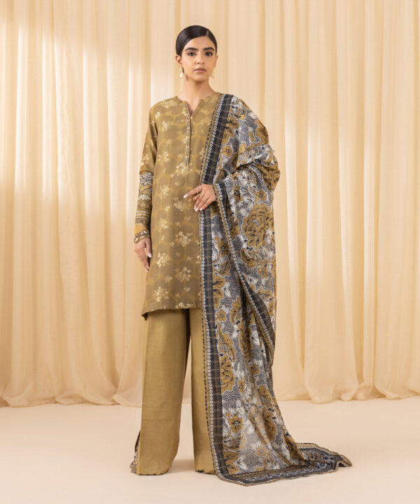 Sapphire Festive Unstitched   Collection | 2DEST24V52UC