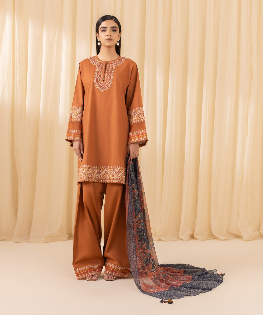 Sapphire Festive Unstitched Collection | 3PESG24V63UC