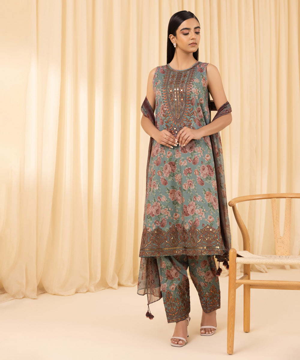 Sapphire Festive Unstitched Collection | 3PESG24V65UC