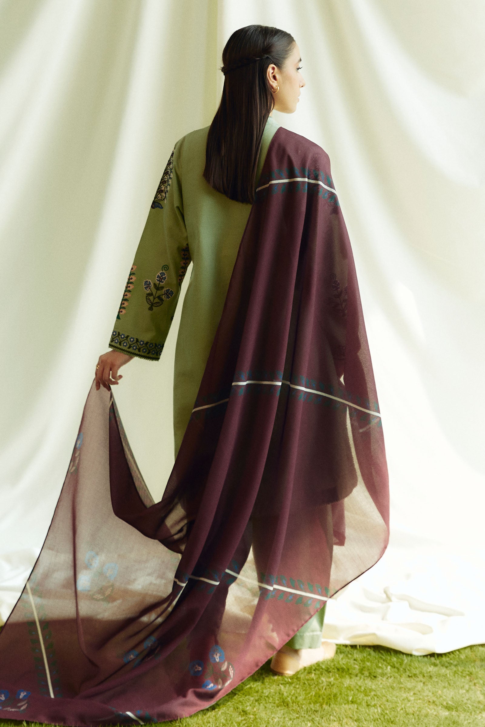 Coco Winter Unstitched by Zara Shahjahan | 3B (GZ-432) - Image 2