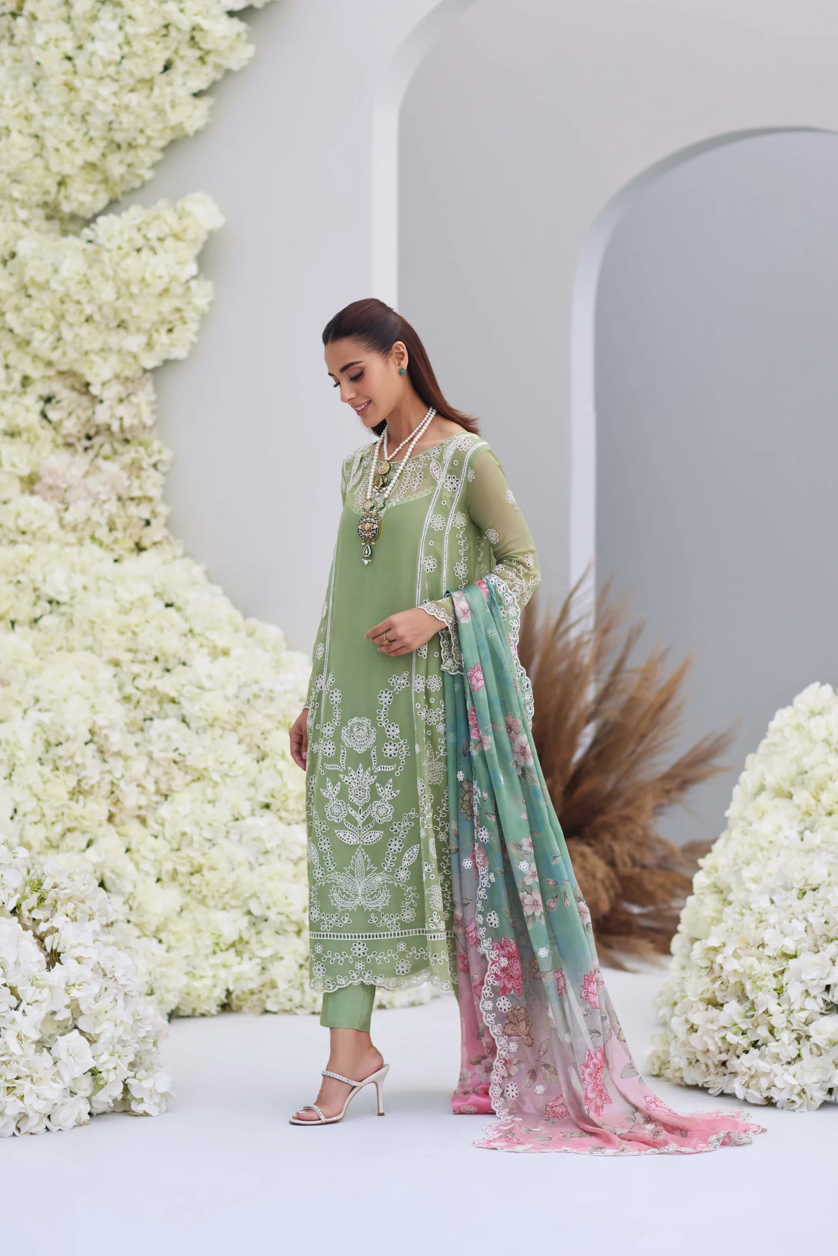 Mina Hasan Luxury Unstitched Collection | Leila - Image 4
