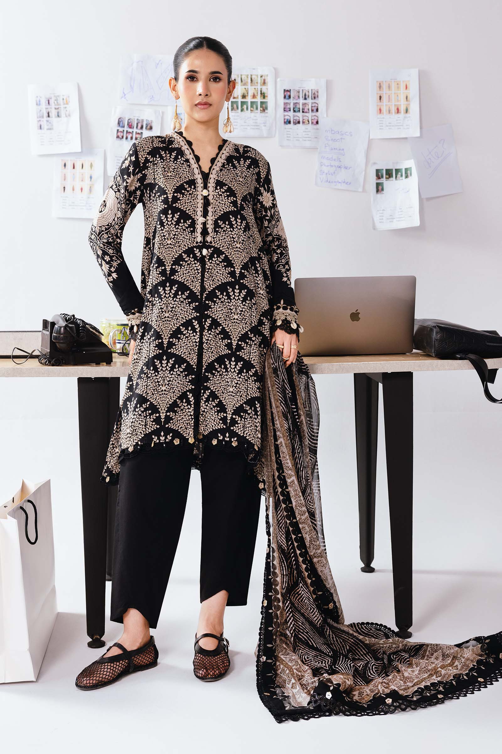 Maria b M Basics Printed Linen || MB-CUS25-1108A