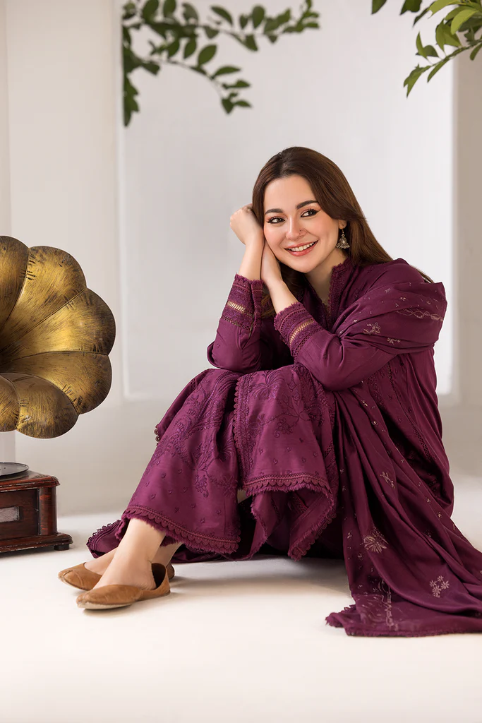 Sobia Nazir Winter Shawl | 2A - Image 2