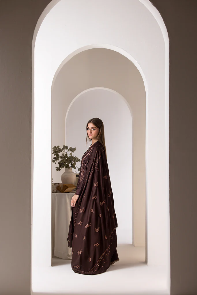 Sobia Nazir Winter Shawl | 2B - Image 3