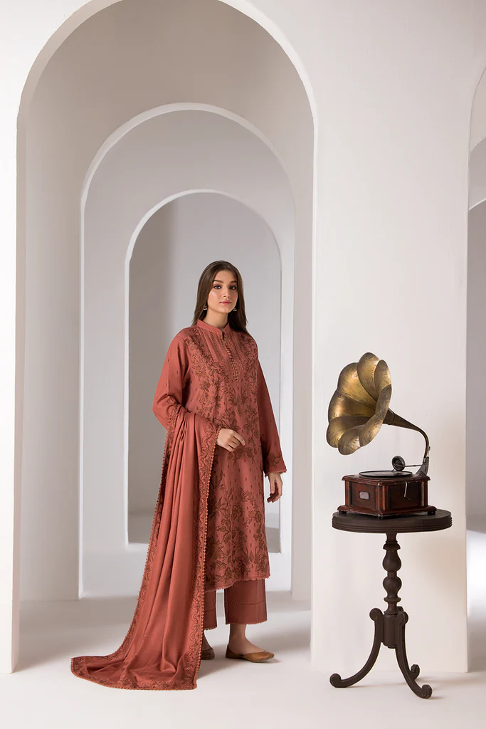 Sobia Nazir Winter Shawl | 3B - Image 3