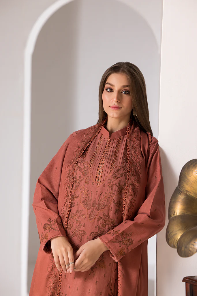 Sobia Nazir Winter Shawl | 3B - Image 4