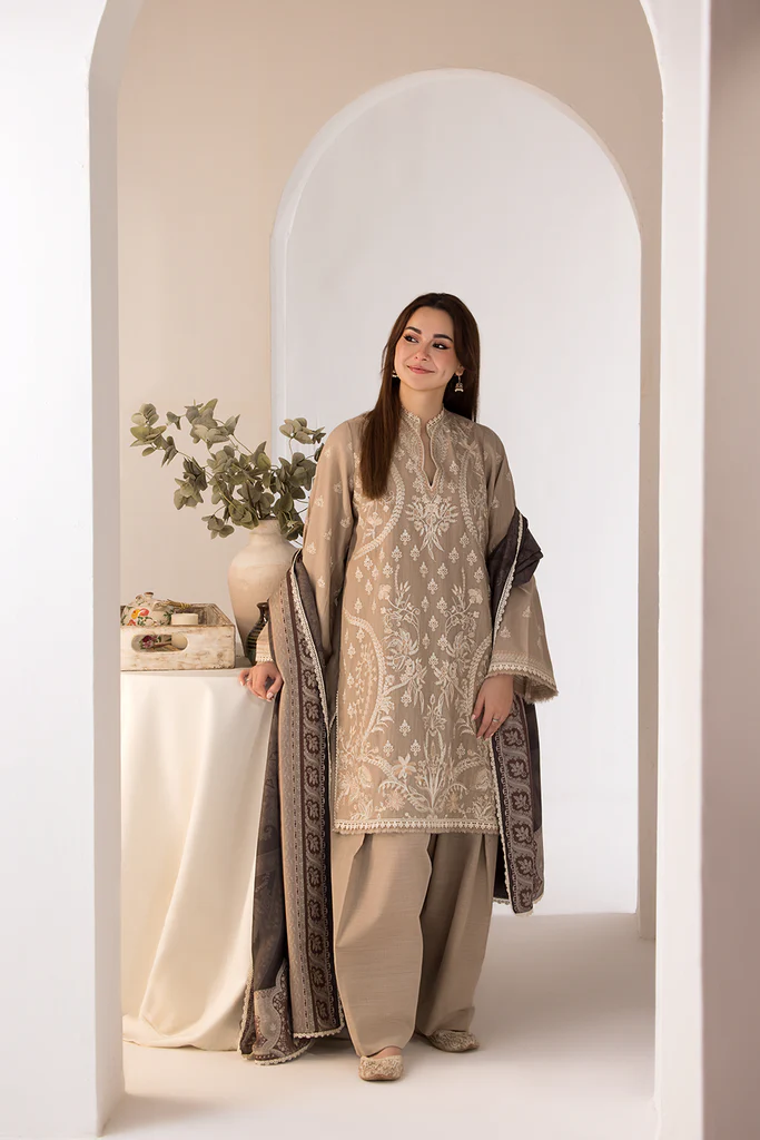 Sobia Nazir Winter Shawl | 4A