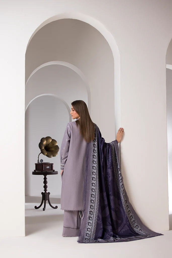 Sobia Nazir Winter Shawl | 4B - Image 3