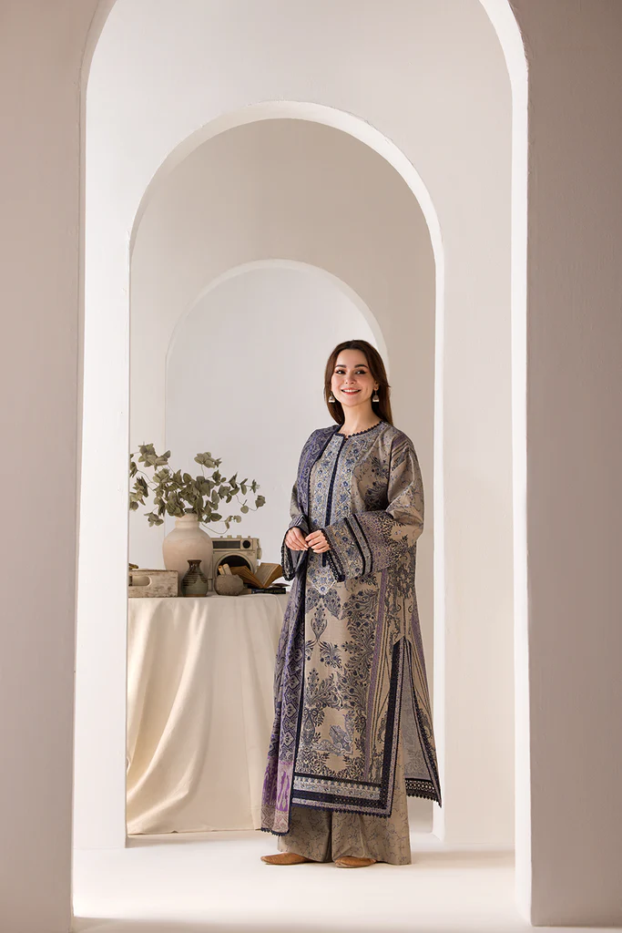 Sobia Nazir Winter Shawl | 7B - Image 3