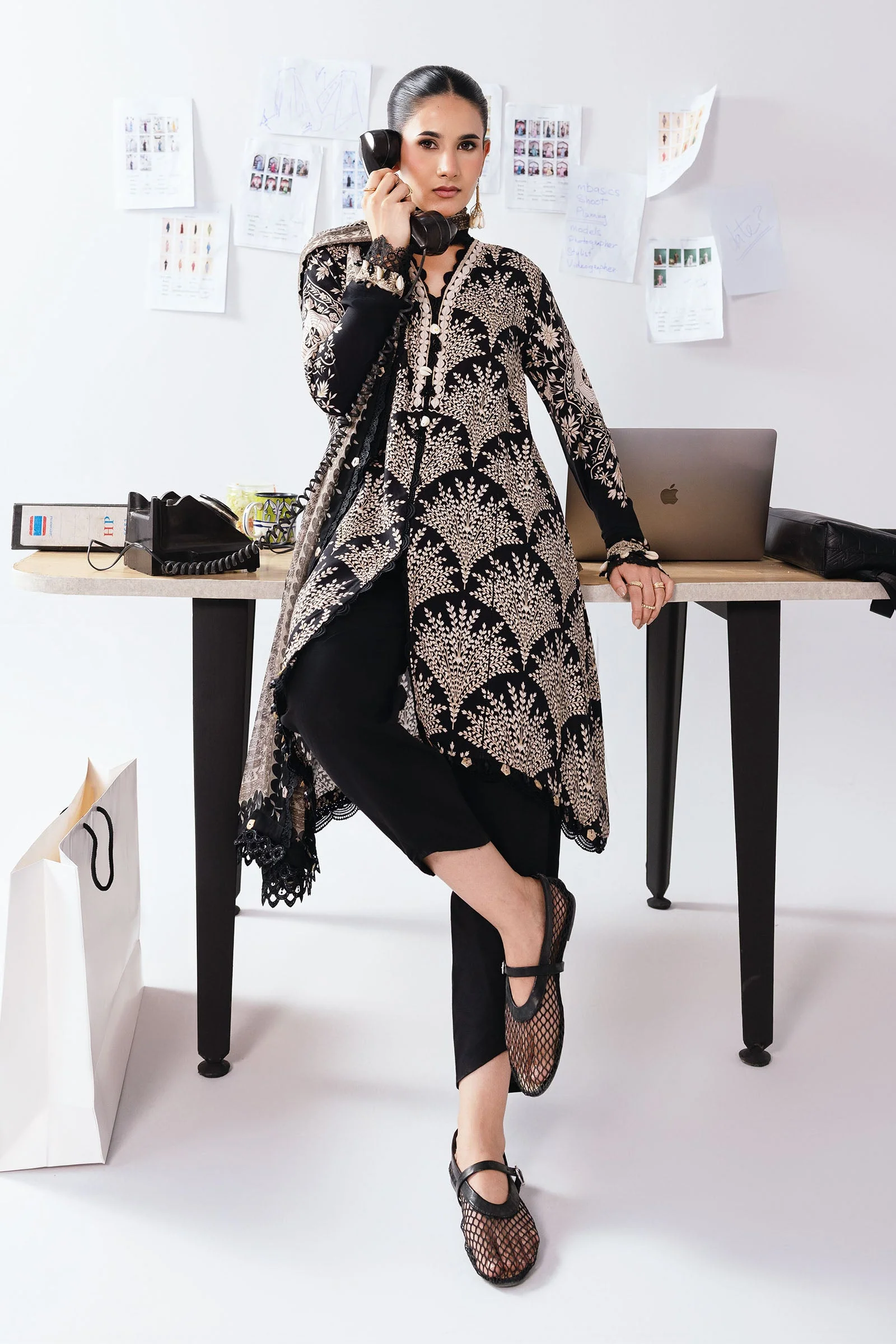 Maria b M Basics Printed Linen || MB-CUS25-1108A - Image 2