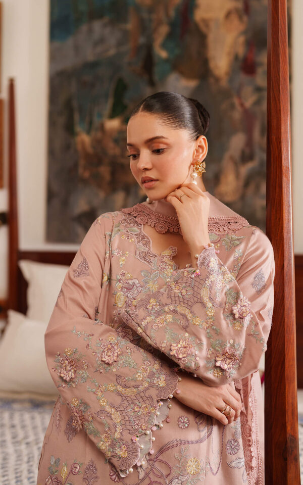 Alternative view of Asifa Nabeel Embroidered Winter'25 || Glace LWC25-06