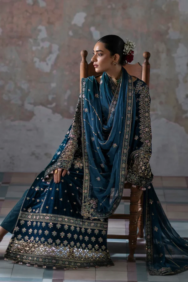 Alternative view of Emaan Adeel Velvet Collection   | Meher
