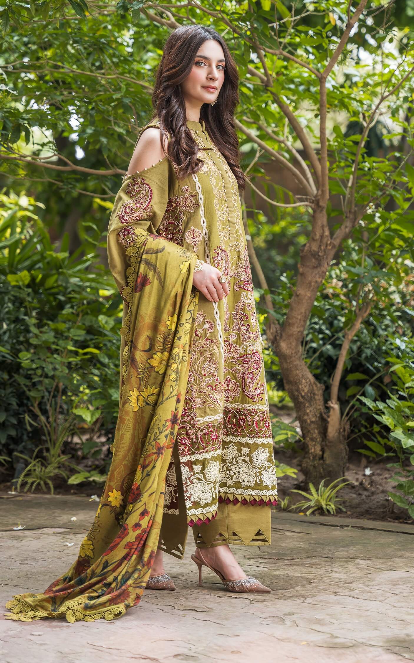 Luxury Winter'24 Vol.2 by Asifa & Nabeel | WL-04 - Image 2