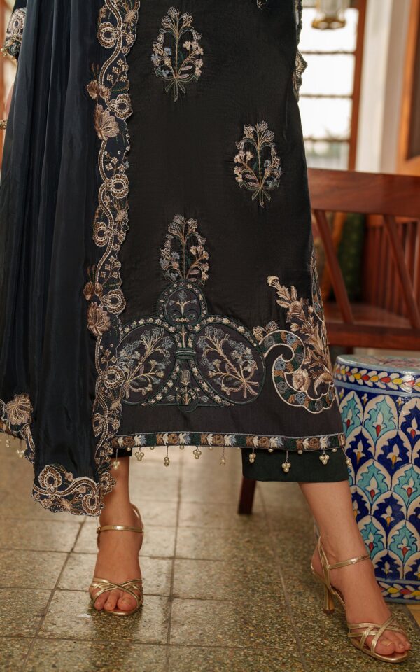 Alternative view of Asifa Nabeel Embroidered Winter'25 || Opal LWC25-07