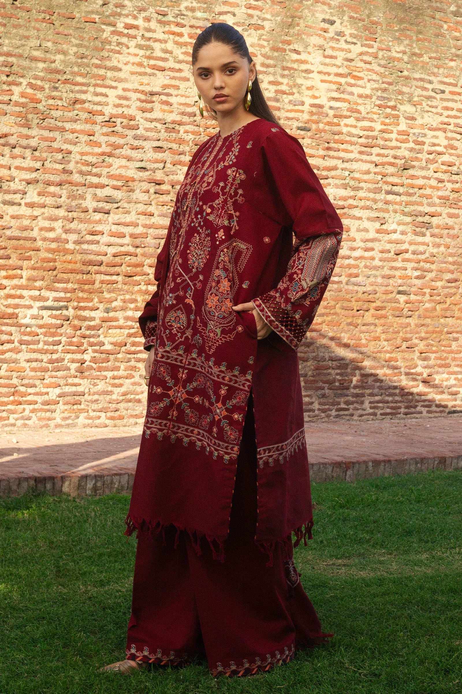 Zara Shahjahan Winter Collection | RAHA-D8 - Image 2