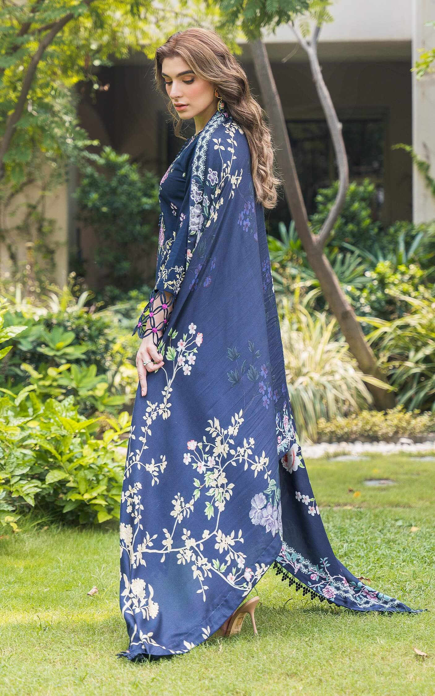 Luxury Winter'24 Vol.2 by Asifa & Nabeel | WL-02 - Image 3