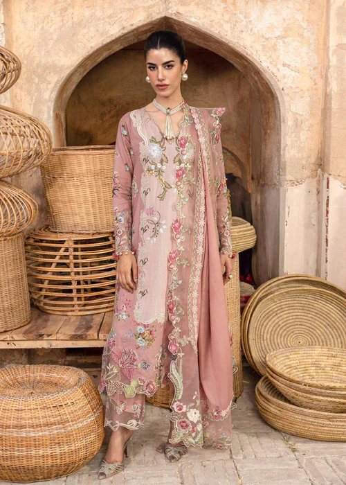 Saira Shakira Winter Unstitched'25 || ESME 3-A