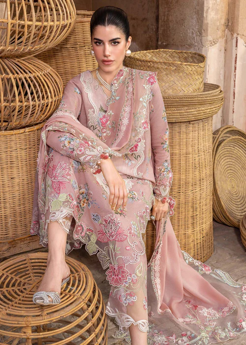 Alternative view of Saira Shakira Winter Unstitched'25 || ESME 3-A