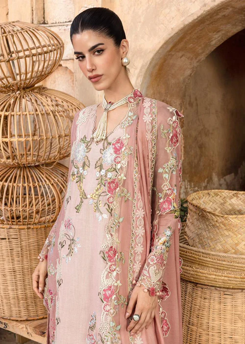 Saira Shakira Winter Unstitched'25 || ESME 3-A - Image 5