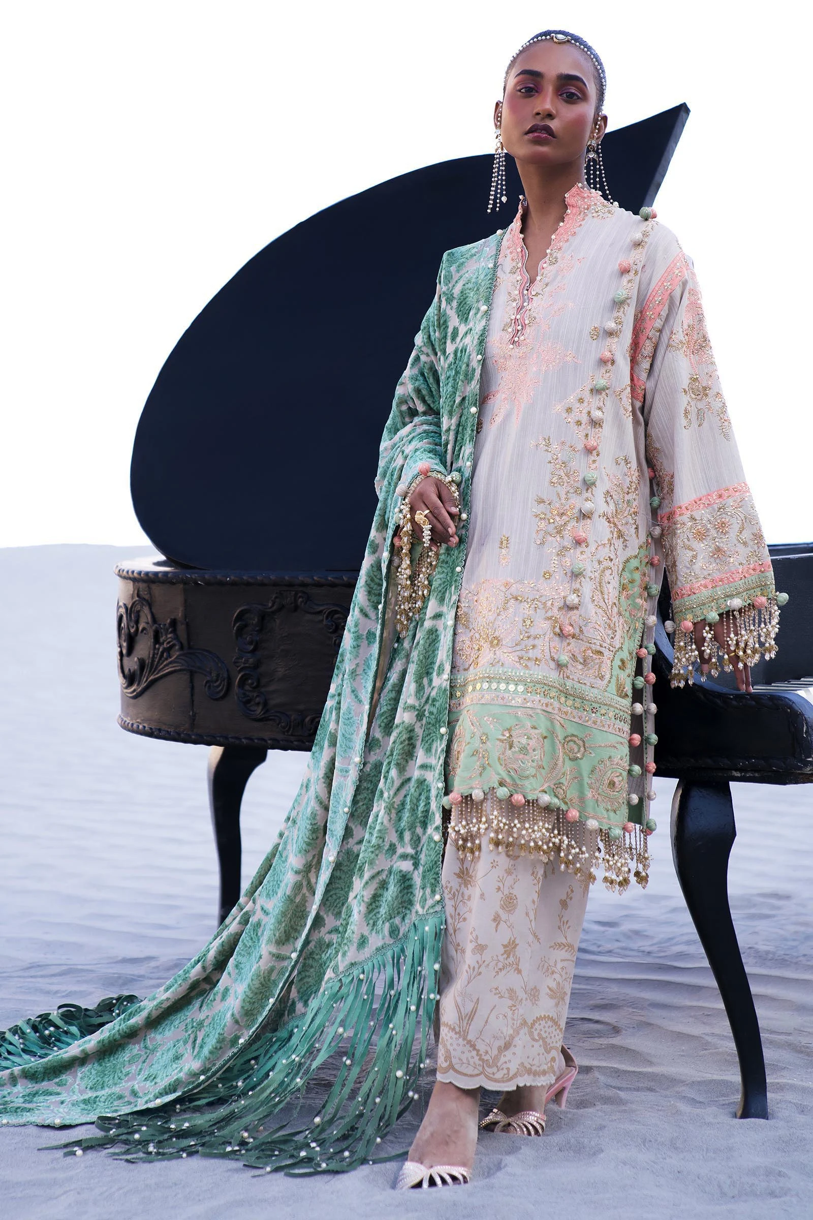 Sana Safinaz Winter Shawl | S241-001B