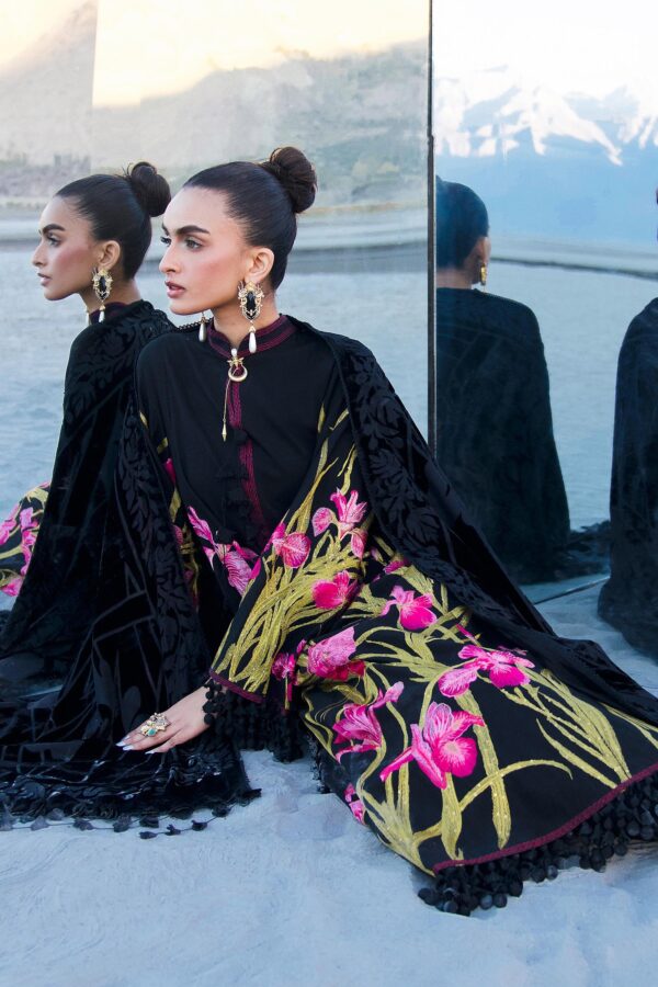 Alternative view of Sana Safinaz Winter Shawl   | S241-003A