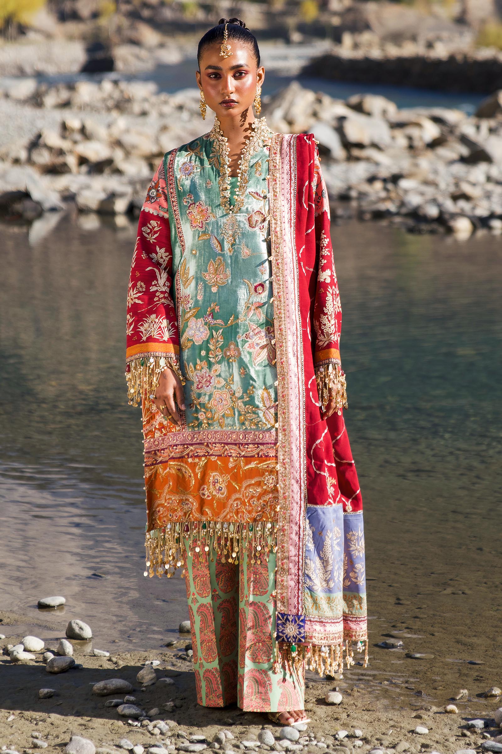 Sana Safinaz Winter Shawl | V241-006-3CP