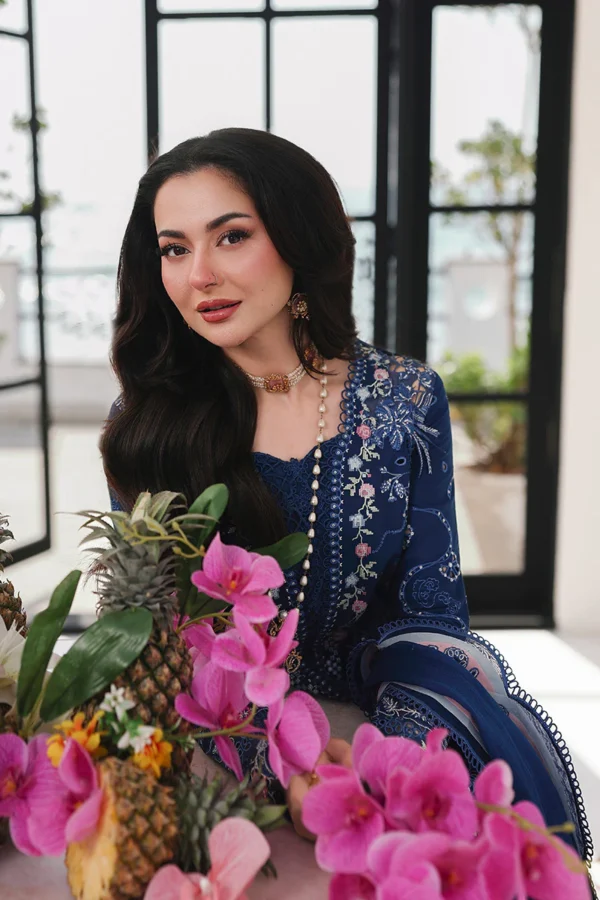 Alternative view of Sahil Luxury Lawn '26 by Qalamkar || SA-16 ESMA