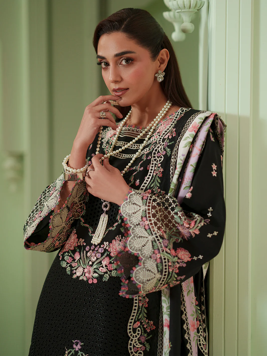 Mashriq Luxury Lawn 2026 by Bin Ilyas || D-112-B - Image 5