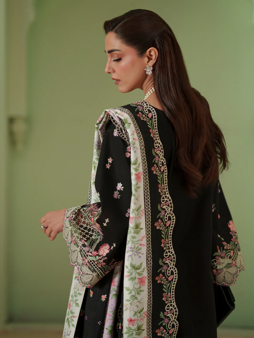 Mashriq Luxury Lawn 2026 by Bin Ilyas || D-112-B - Image 2