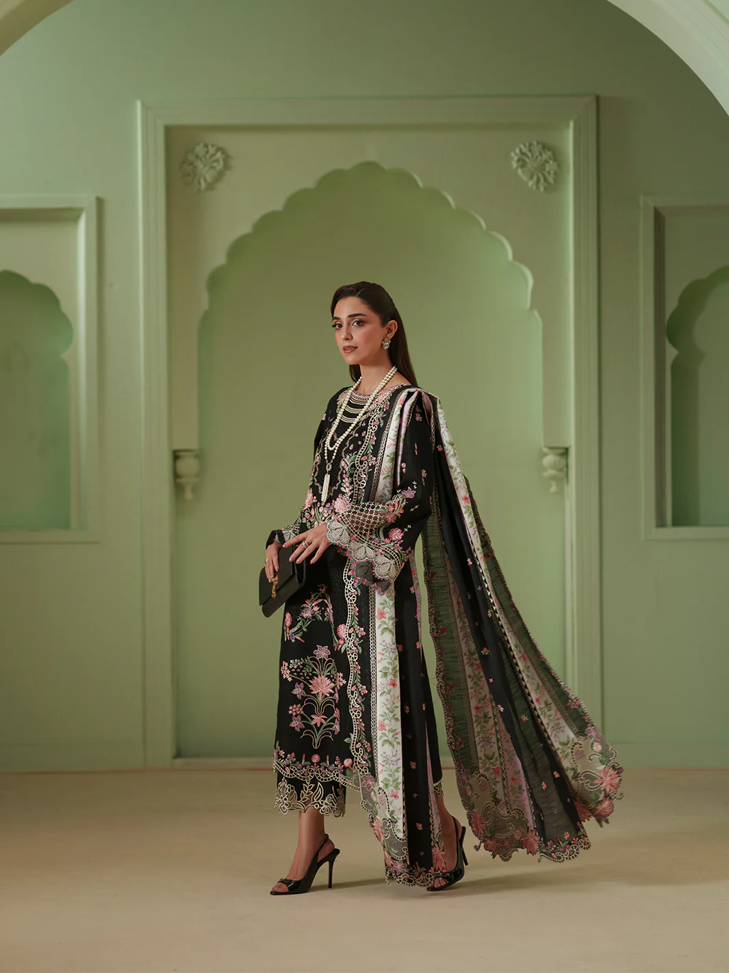 Mashriq Luxury Lawn 2026 by Bin Ilyas || D-112-B - Image 4