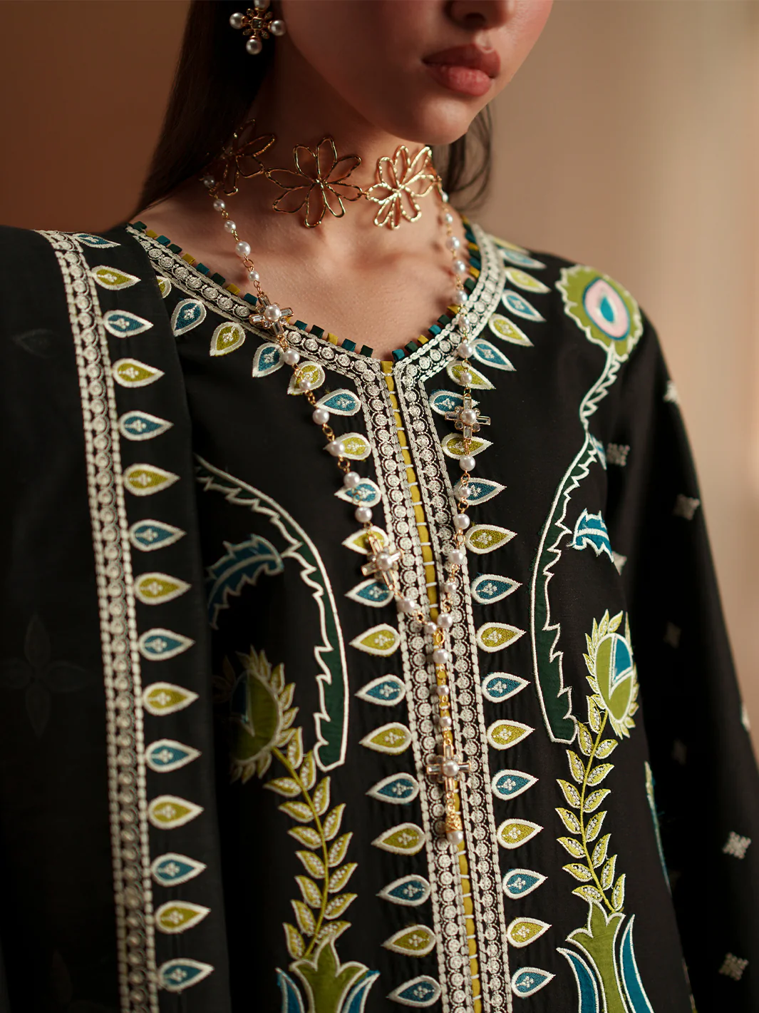 Mashriq Luxury Lawn 2026 by Bin Ilyas || D-118-B - Image 3