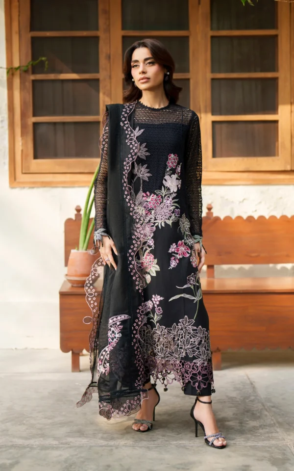 Versa Luxury Lawn'26 by Asifa & Nabeel || VUL26-01