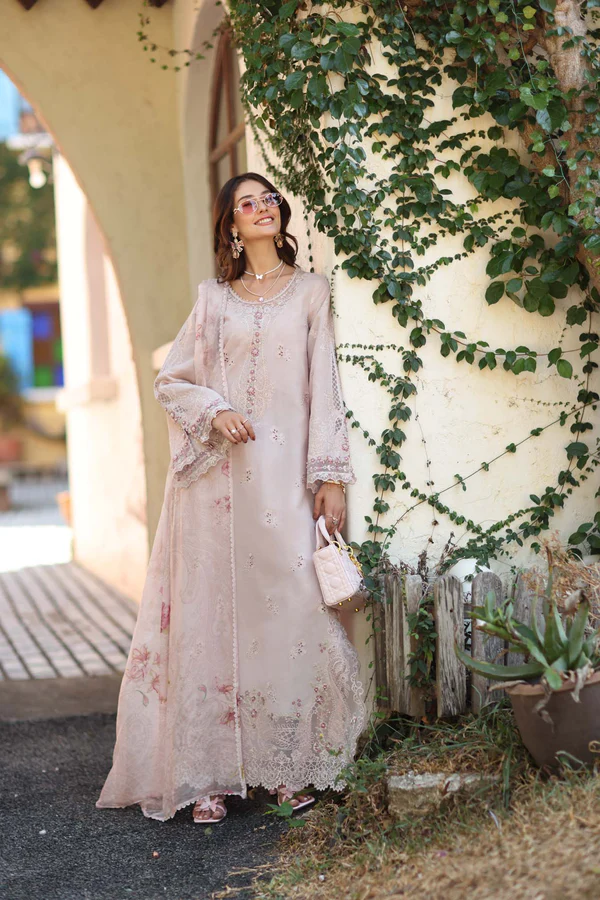 Alternative view of Noor Luxe Chikankari 2026 by Saadia Asad || D7 - A - Soft Rose Mink