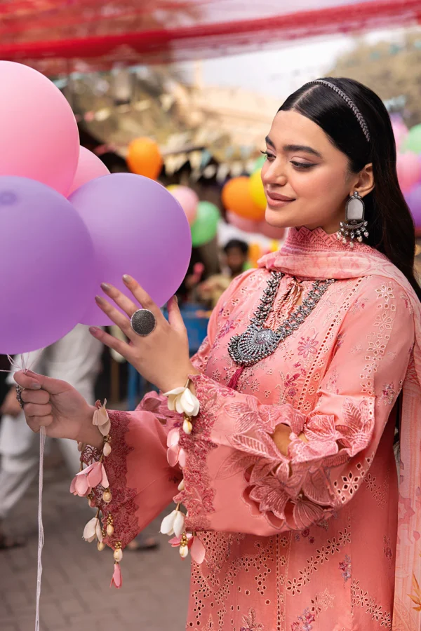 Alternative view of Andaaz Lawn 2026 by Ramsha || Z-1108