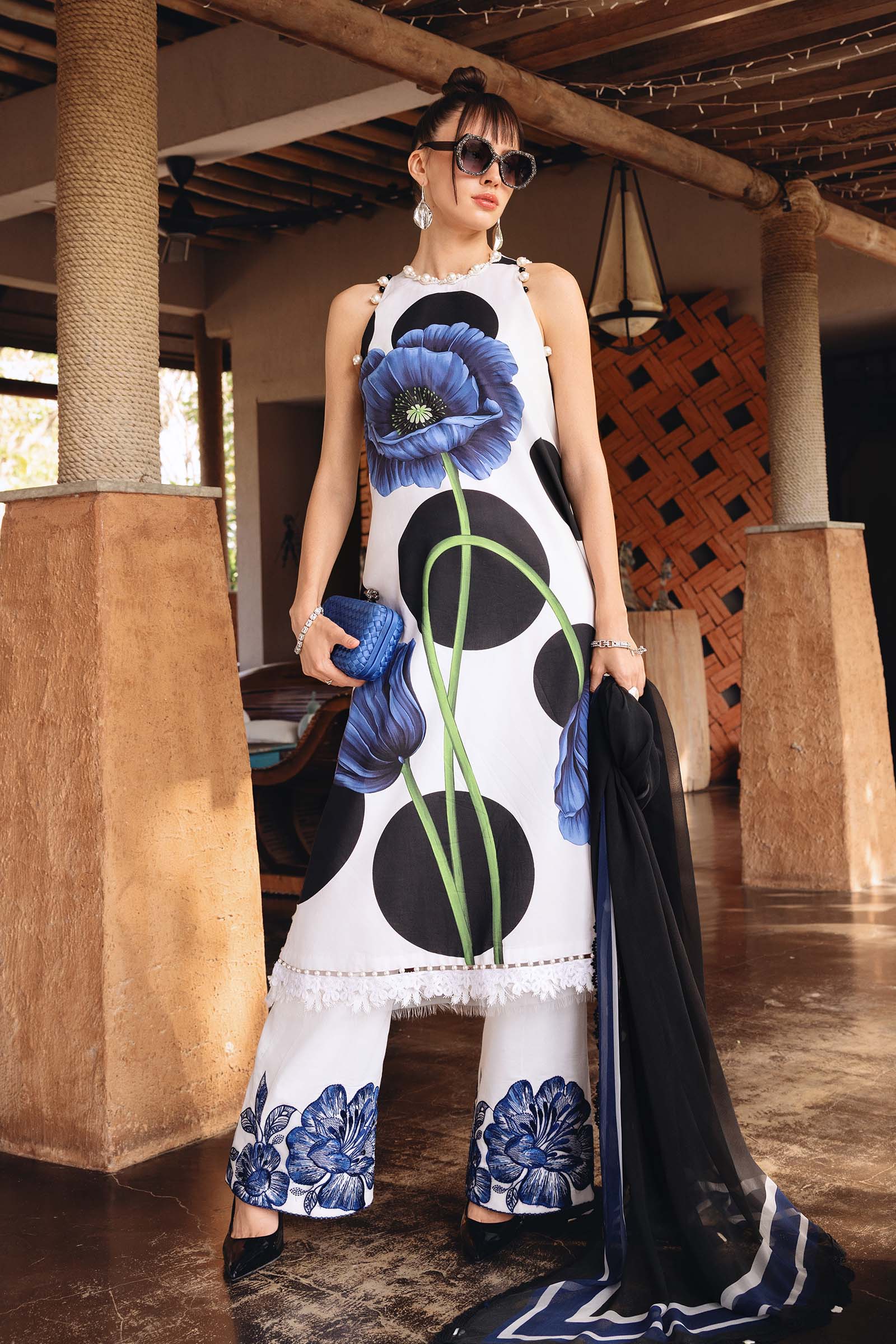 M.Prints Lawn Vol 1 2026 by MARIA B | MPT-2913-A - Image 3