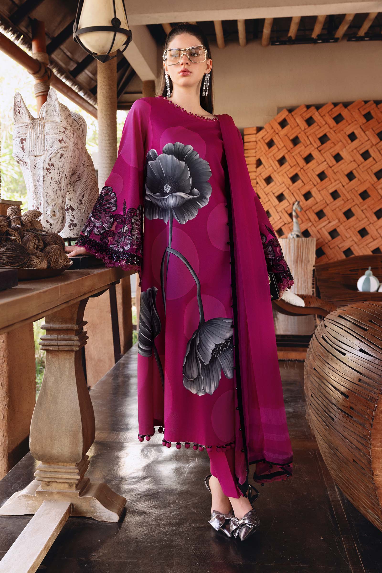 M.Prints Lawn Vol 1 2026 by MARIA B | MPT-2913-B - Image 3