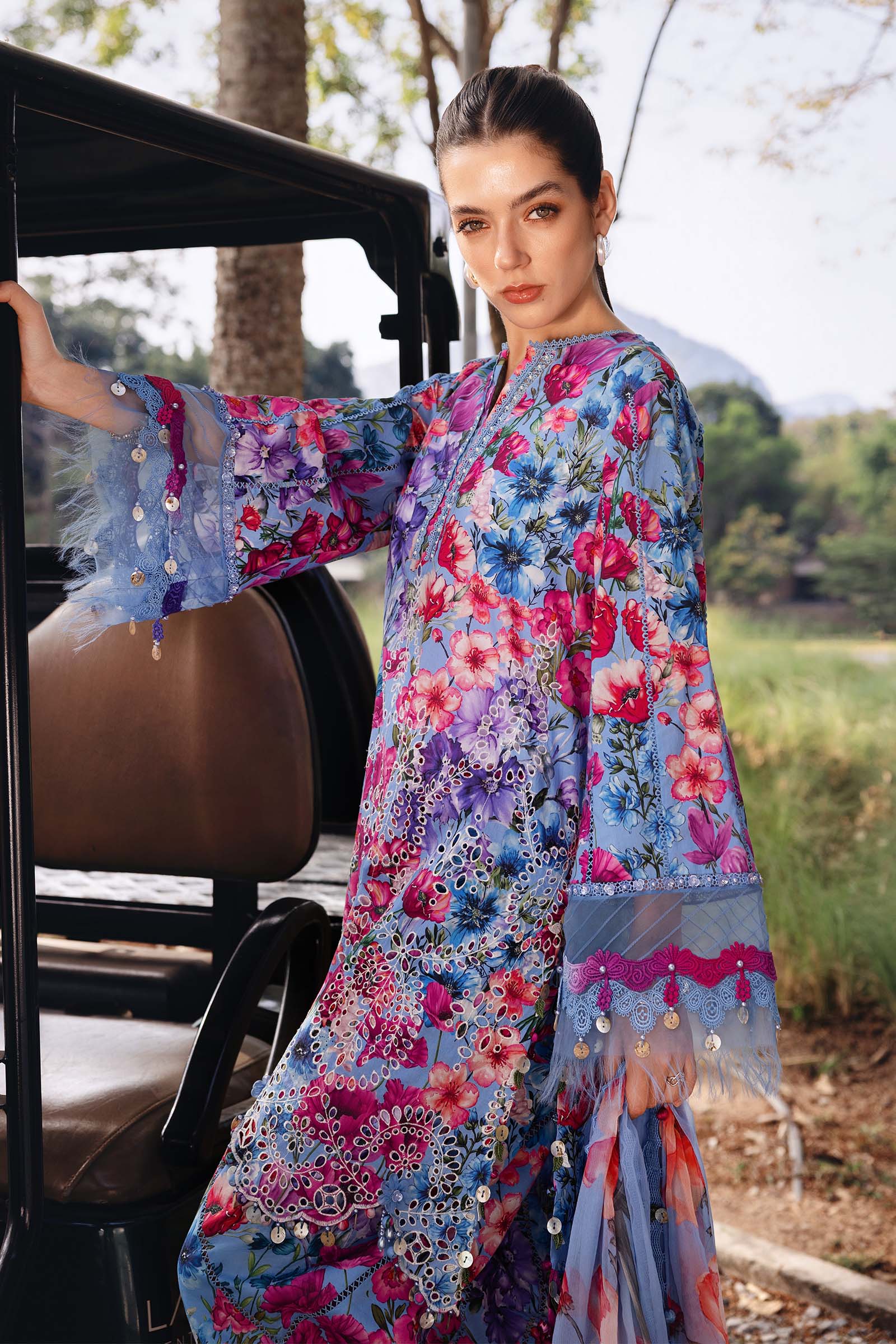M.Prints Lawn Vol 1 2026 by MARIA B | MPT-2902-B - Image 2