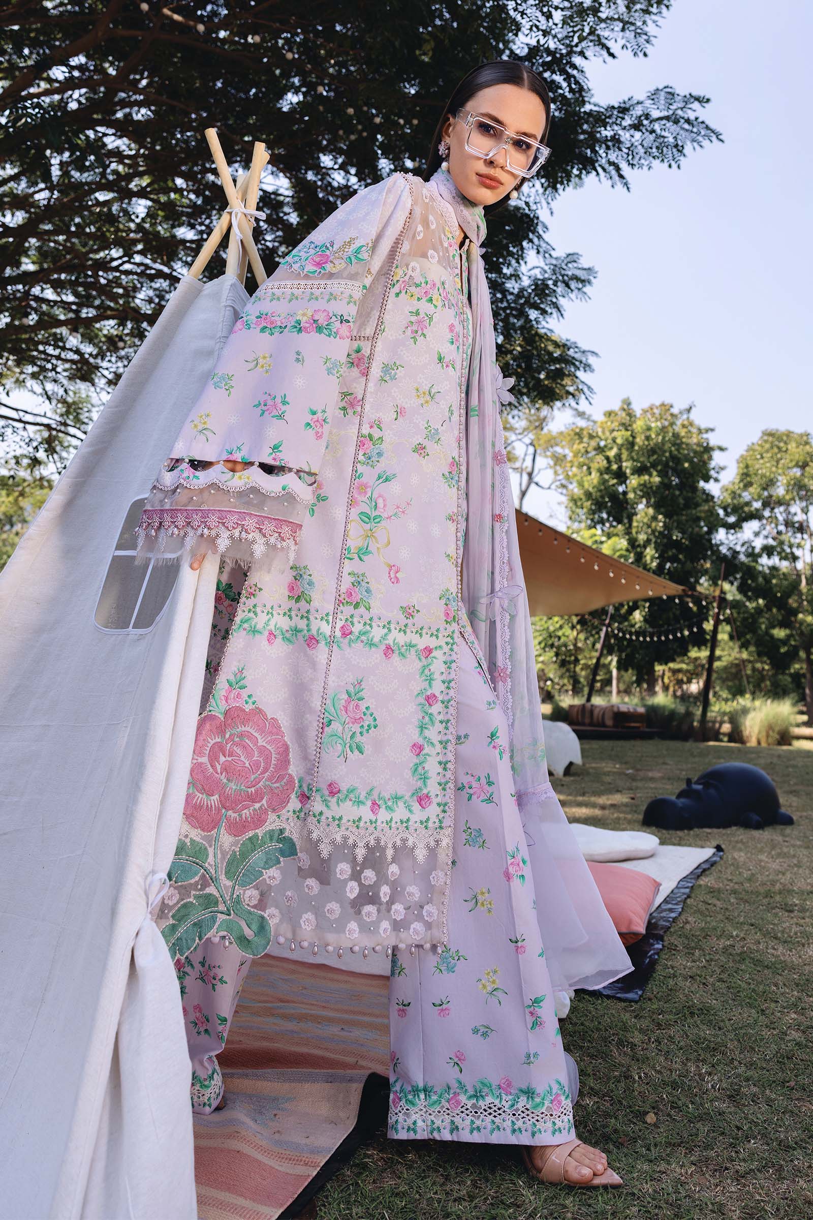 M.Prints Lawn Vol 1 2026 by MARIA B | MPT-2904-A - Image 2