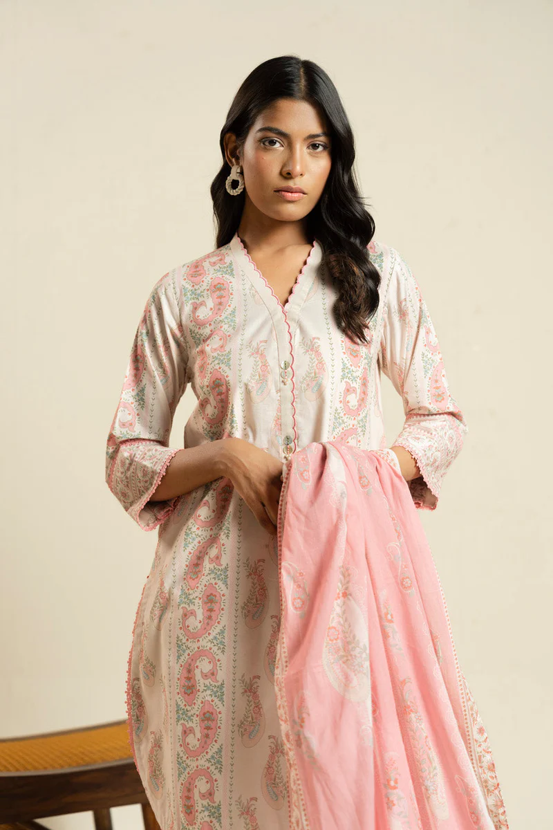 AlKaram Spring Summer 2026 Lawn || EC47-26-Pink - Image 4