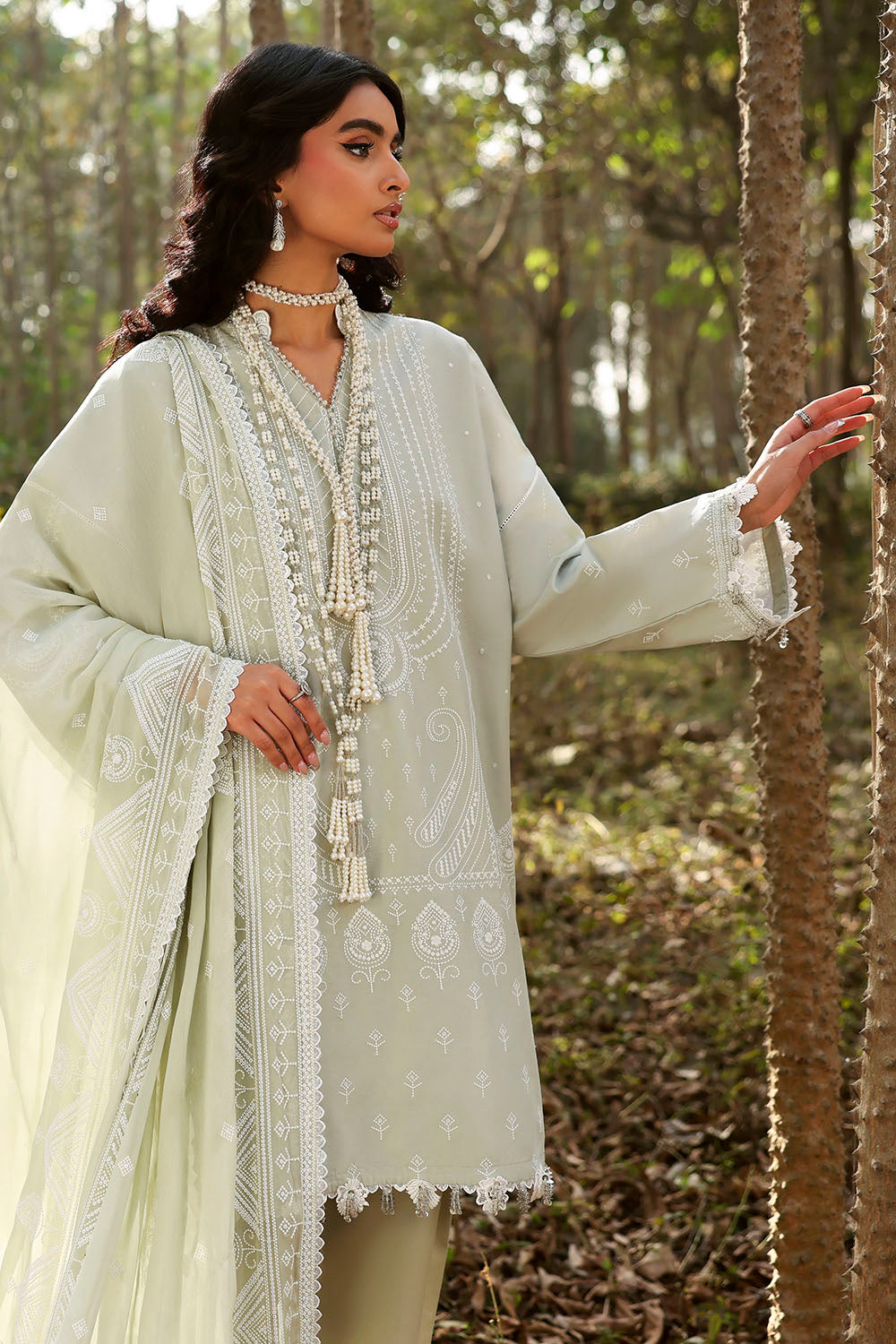 Gul Ahmed Luxury Lawn 2026 || KD-62004 - Image 5