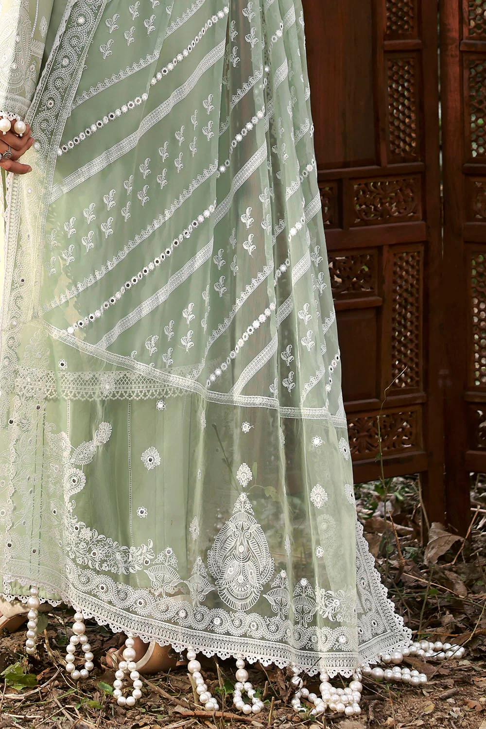 Gul Ahmed Luxury Lawn 2026 || PM-62023 - Image 2