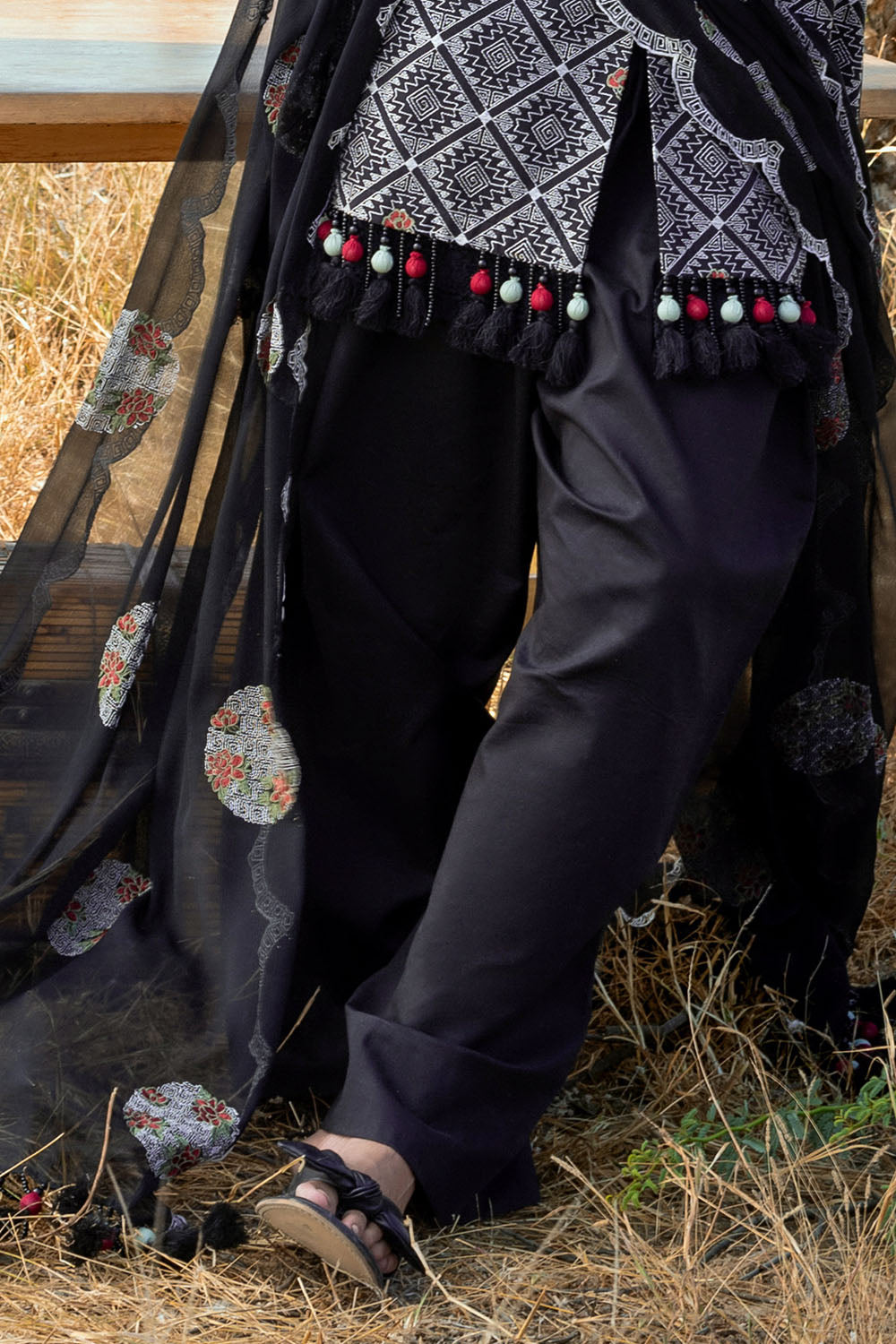 Gul Ahmed Poetry of Luxury 2026 || LSV-62003 - Image 2
