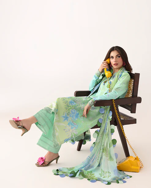 Alternative view of Rosette Lawn by Roheenaz || Morning Dew