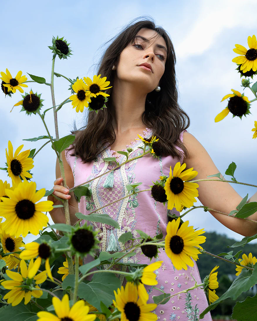 The Secret Garden Mushq Hemline 2026 | Peony Glow - Image 3