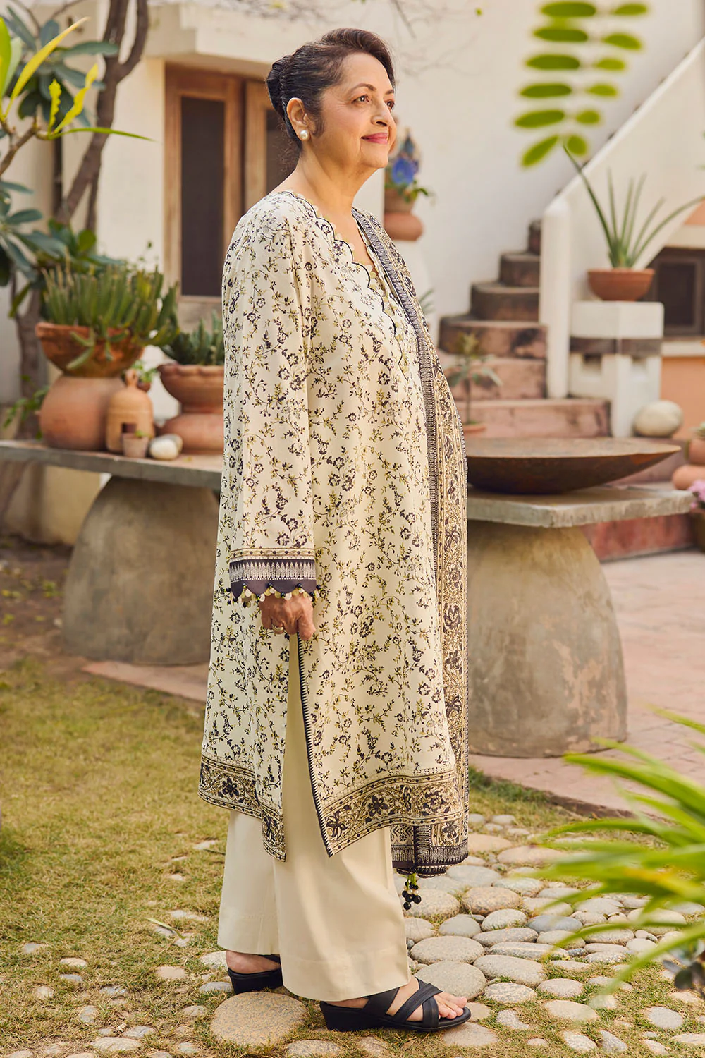 Gul Ahmed Mother's Lawn 2026 || CL-62117 B - Image 3