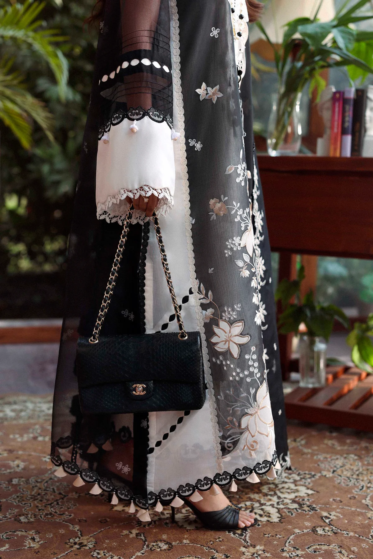 Sable Vogue Luxury Formals Lawn 2026 | SL-05-26-V1 - Image 3