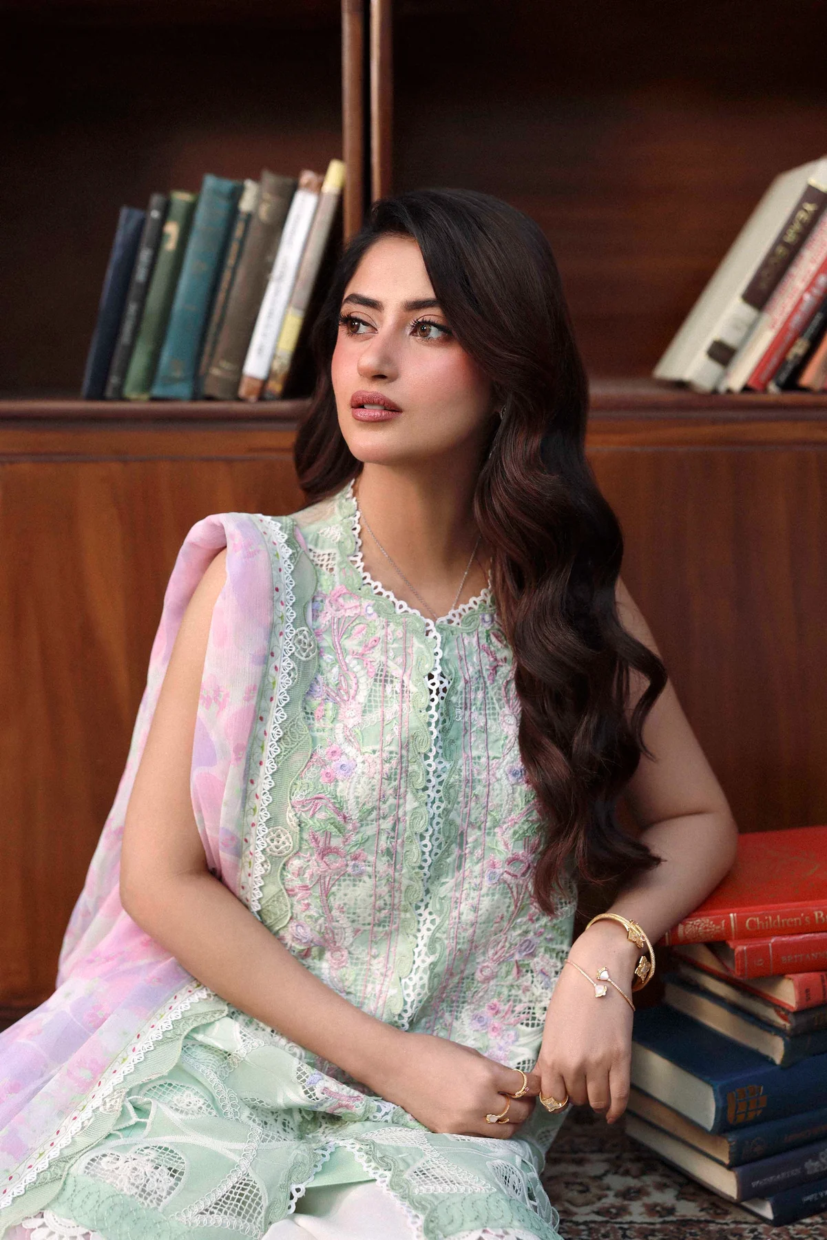 Sable Vogue Luxury Formals Lawn 2026 | SL-06-26-V1 - Image 4