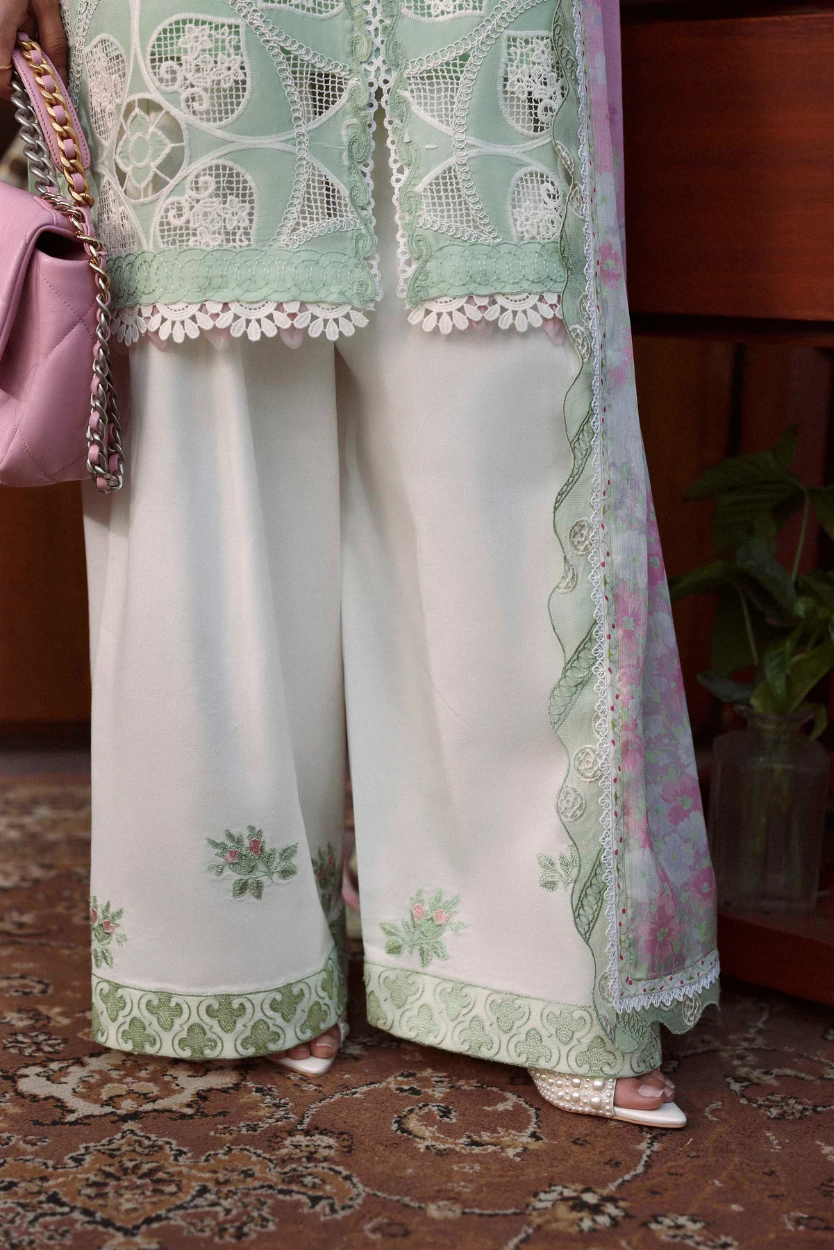 Sable Vogue Luxury Formals Lawn 2026 | SL-06-26-V1 - Image 3